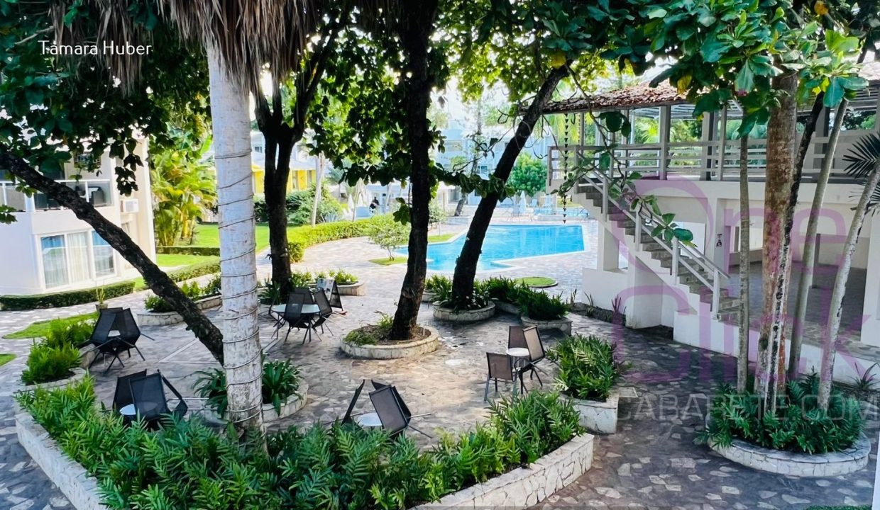 6 vista desde la terraza piscina