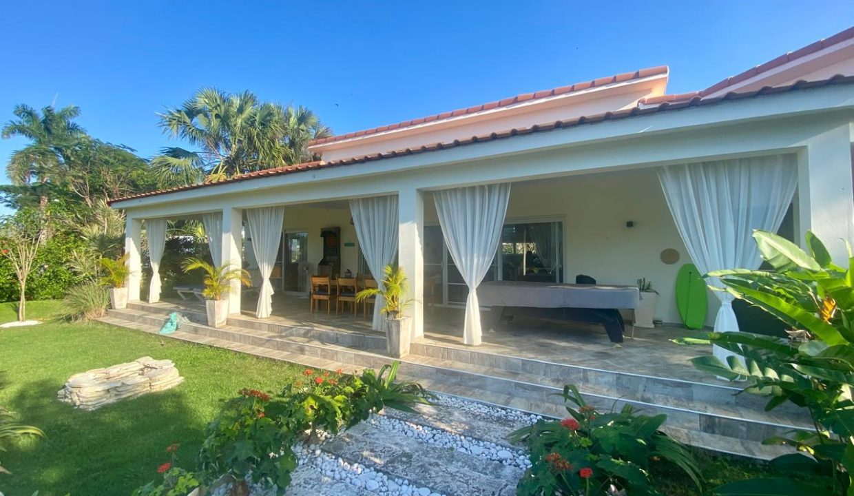 32 villa cerca de perla marina