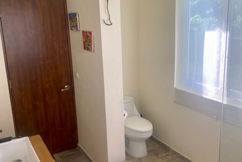 9b baño