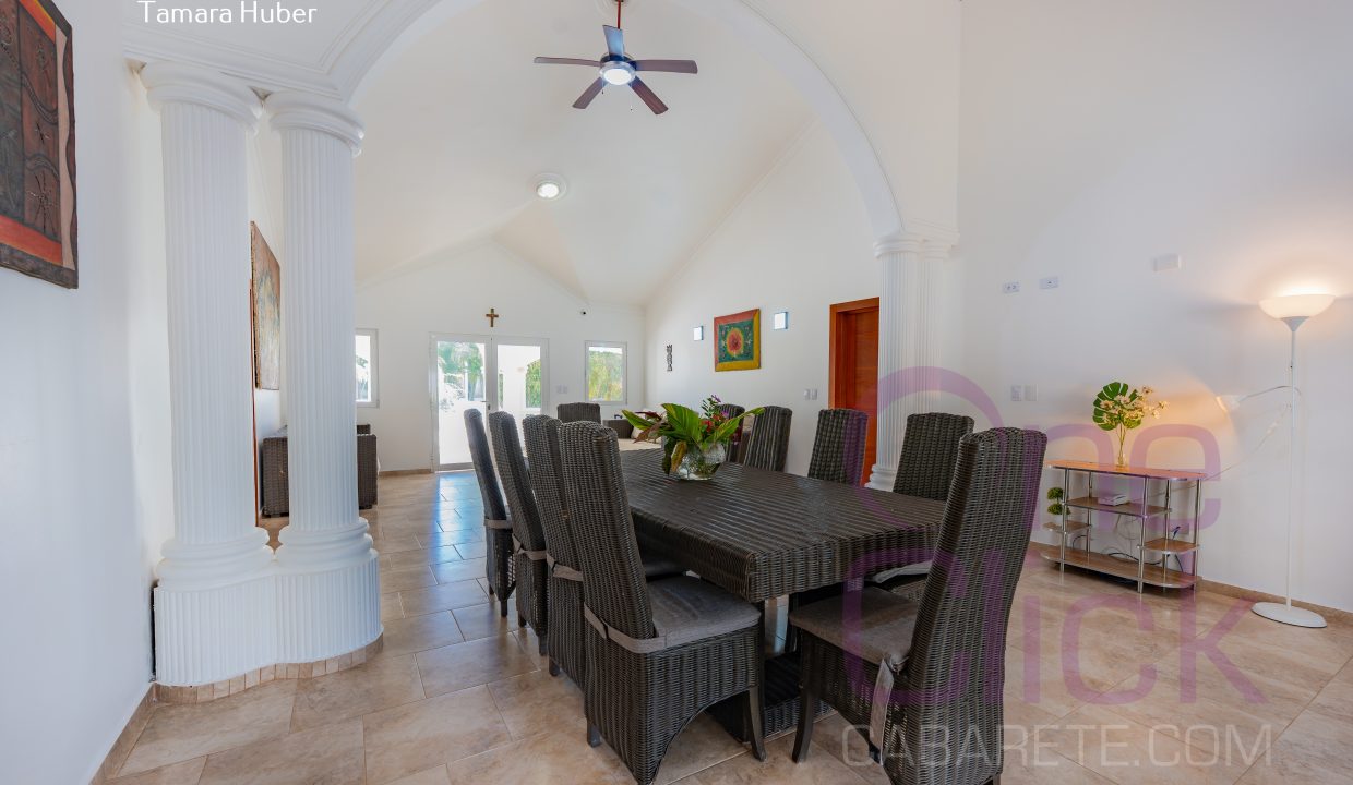 4 comedor villa en Cabarete