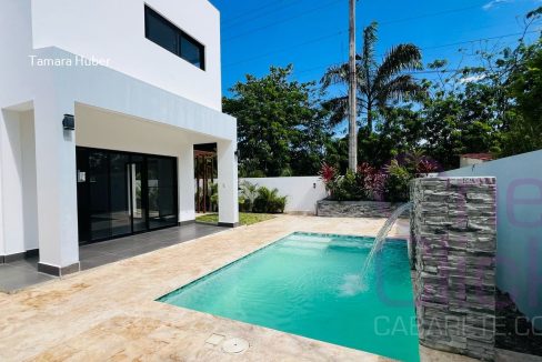 11 piscina