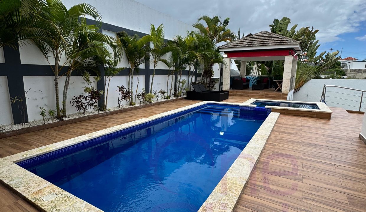 19 piscina