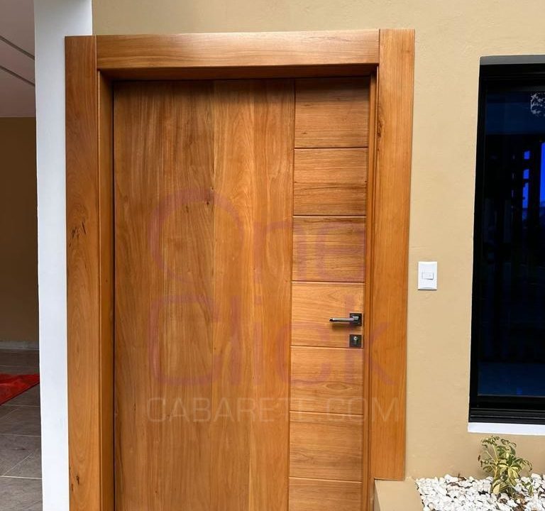 4a puerta principal