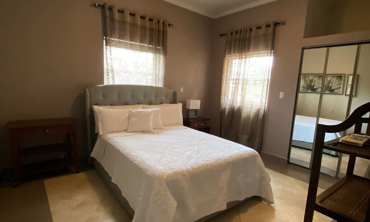7 hab 1 cama OO 3512